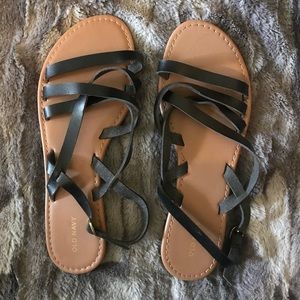 Old Navy Size 10 Black Sandals